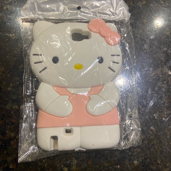 HELLO KITTY RUBBER PHONE CASE - Picture 6 of 11